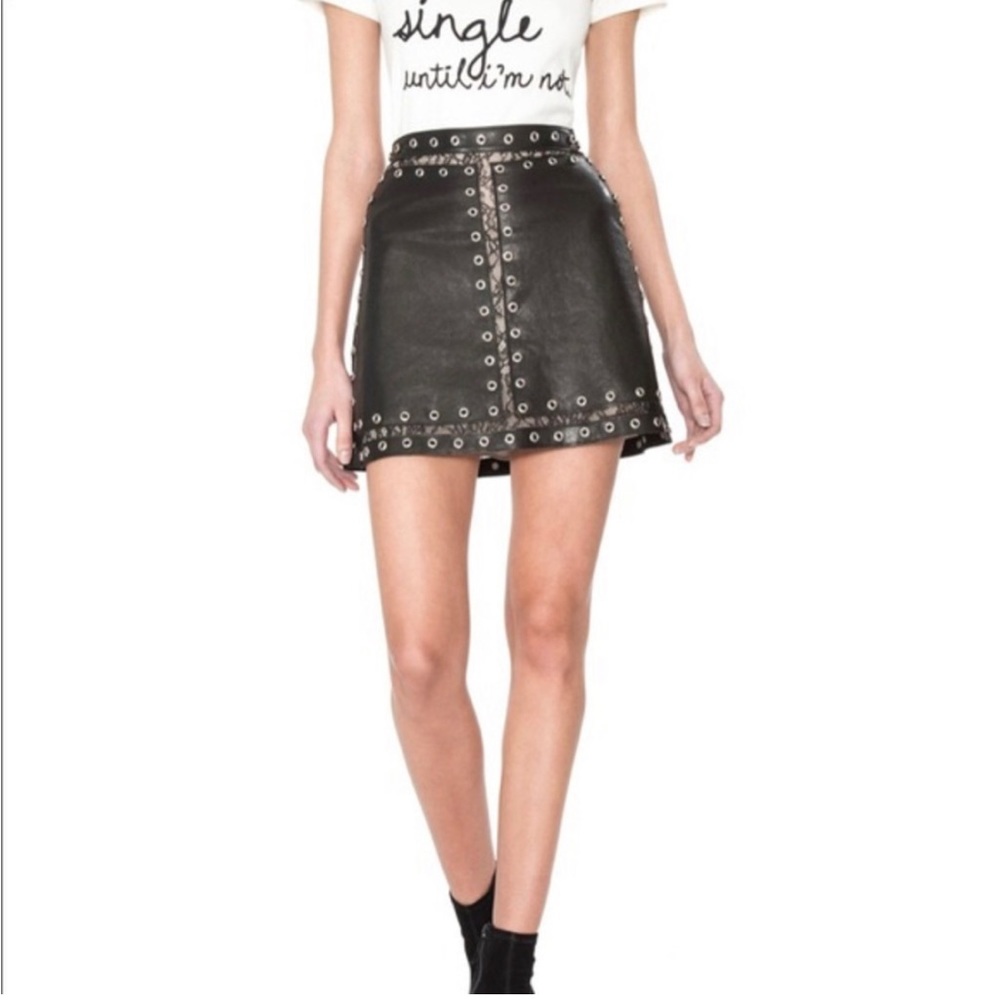 RARE Alice + Olivia 100% Lamb Leather & Lace Mini Skirt